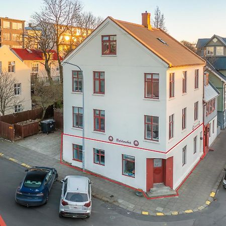 Downtown Baldursbra - Two Bedroom Apartment Reykjavík Eksteriør billede