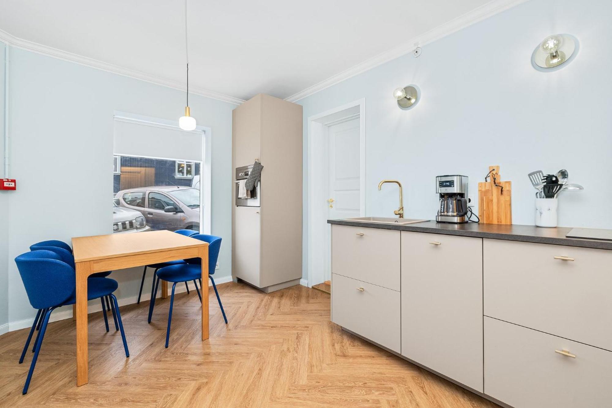 Downtown Baldursbra - Two Bedroom Apartment Reykjavík Eksteriør billede