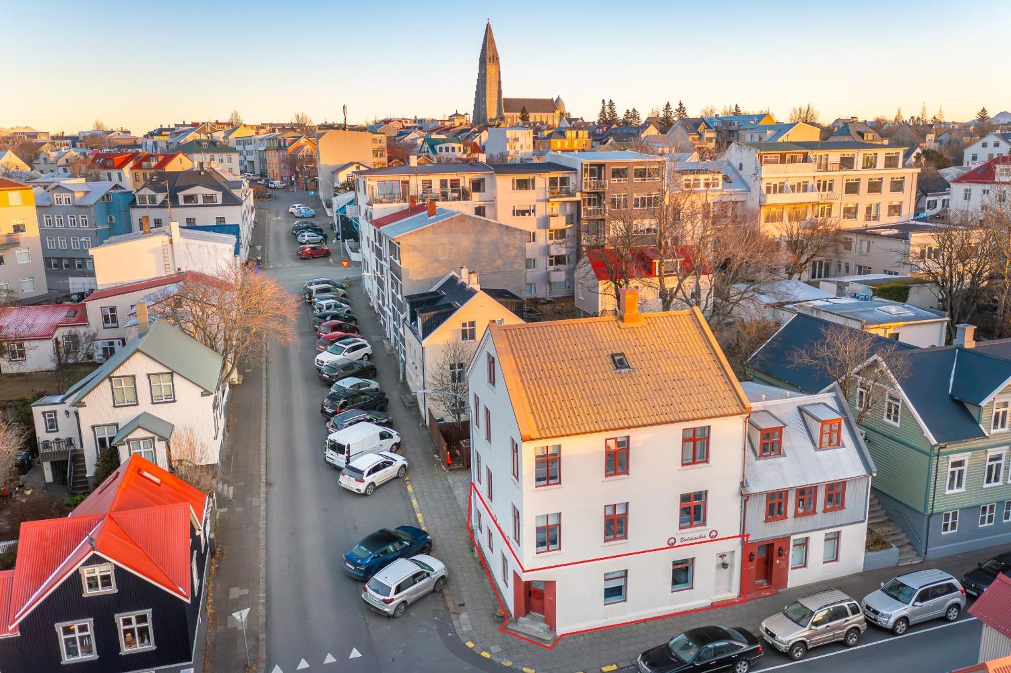 Downtown Baldursbra - Two Bedroom Apartment Reykjavík Eksteriør billede